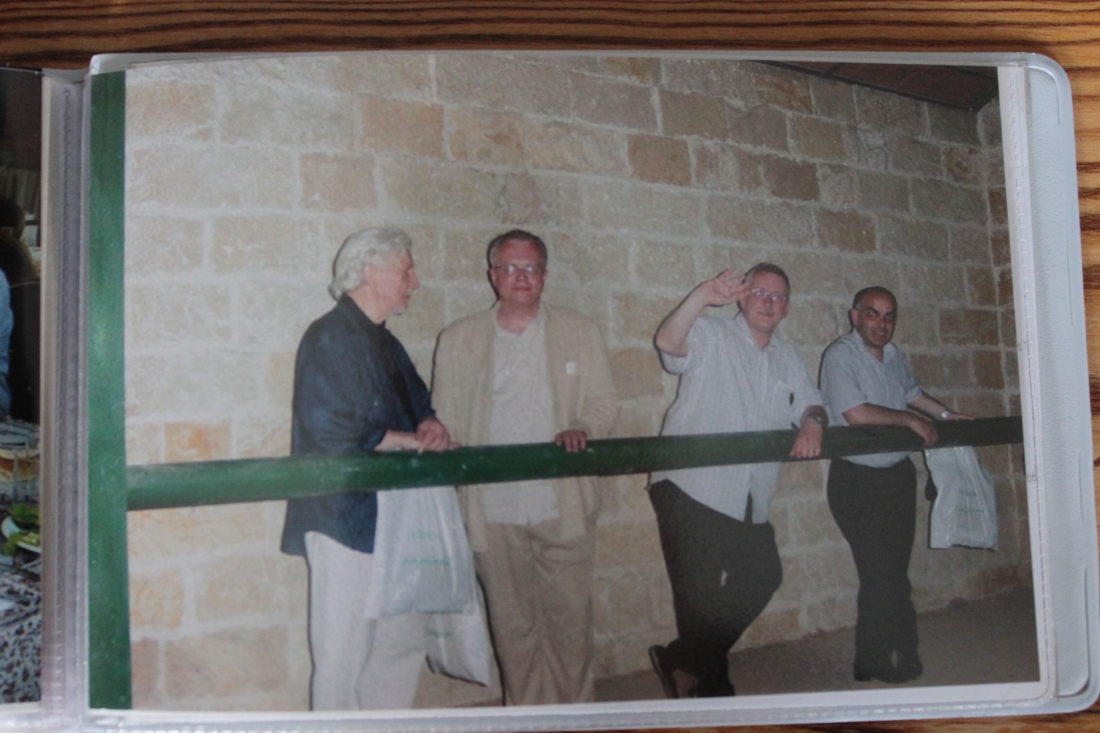 MPH_in_Ramallah_2005_mit_Gauti_Kristmannsson_AFK_und_Mutasem_Alashhab.jpg